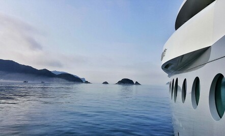 Cruising Hong Kong Islands