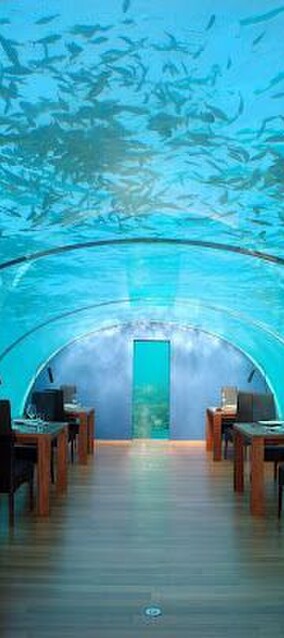 Underwater restaurant “Ithaa”