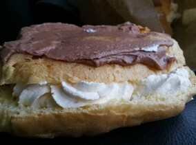 New Zealand'd best chocolate eclair