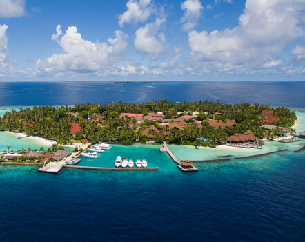 Kurumba Resort