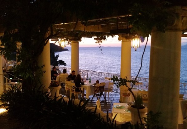 Scenic Sorrento dining