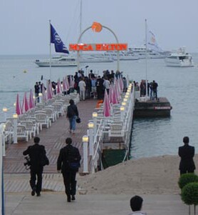 Water taxi to yacht parties