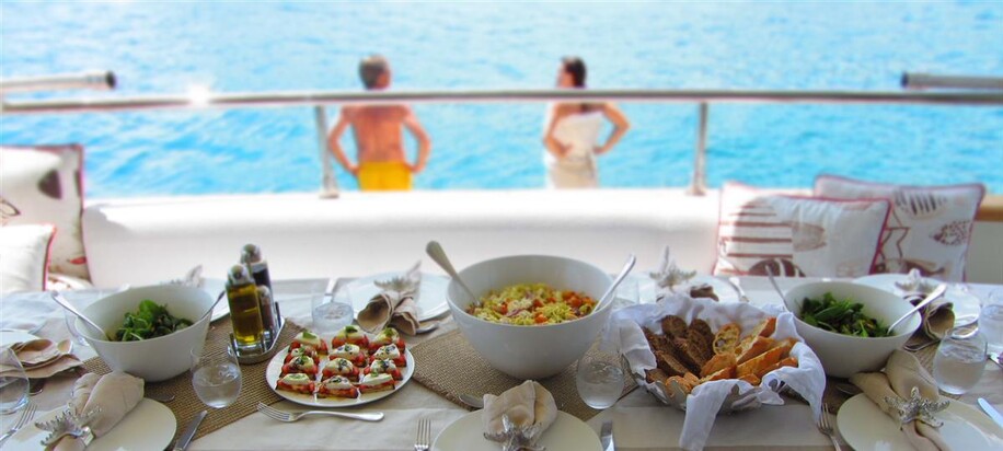 Lunch is served in Capri