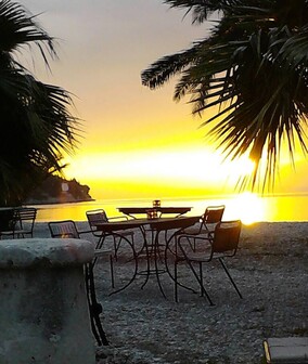 Beach Bar Typanj