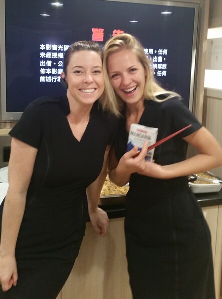 Girls learning Mandarin quickly