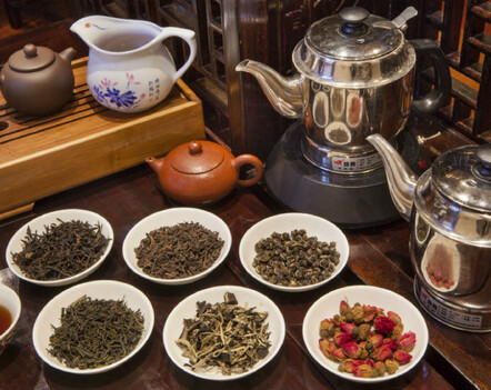 Learning the art of Chinese tea