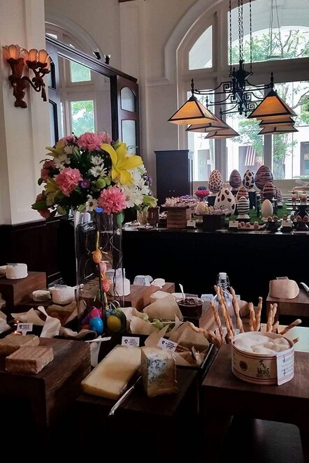 Raffles Brunch