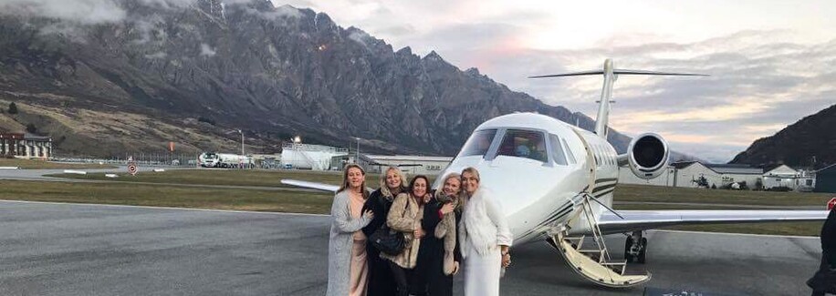 Friends flying to Queenstown in style