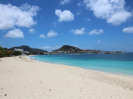 Simpson Bay Beach