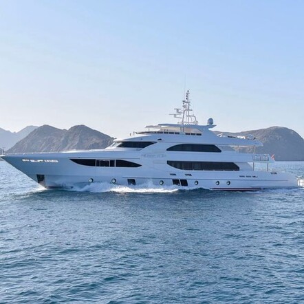 Cruising to Capri