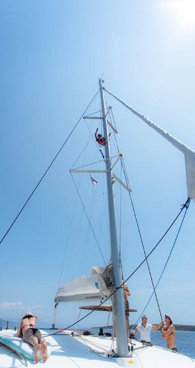 Marina's yacht Mini